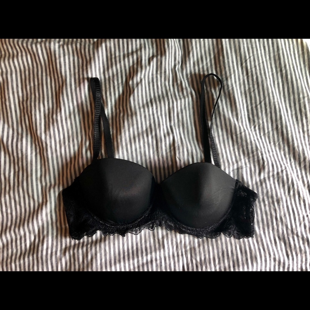 3 for $30📣 Sexy black lace push up bra NEVER WORN